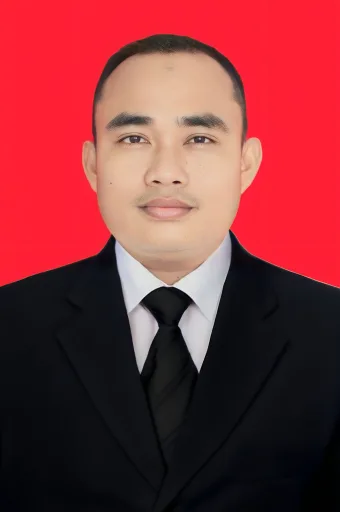 Qamarudin Fakhri, S.E.