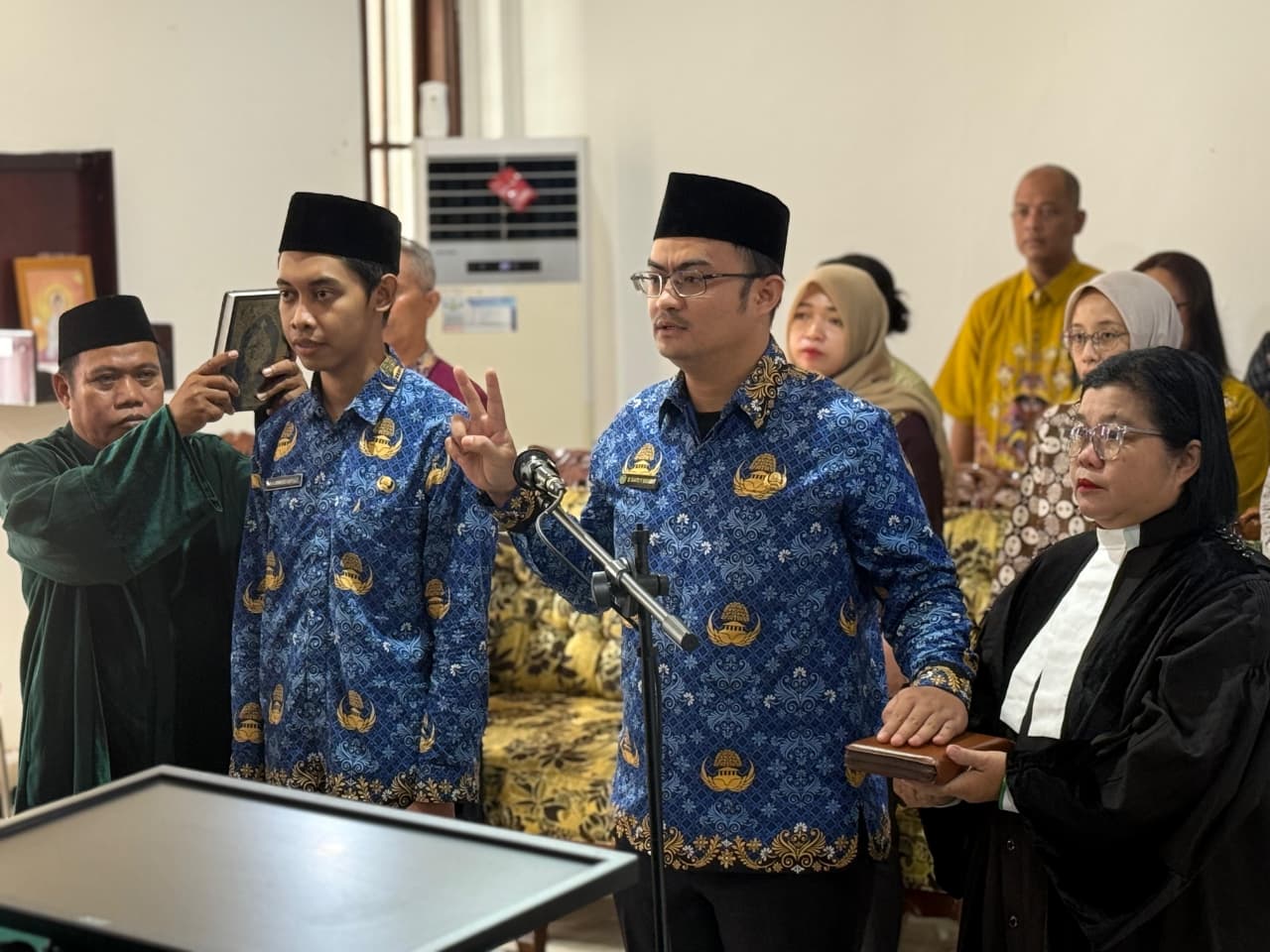 Amanah Jabatan Dijaga, Rohaniawan Kemenag Barsel Dampingi Sumpah PNS Pengadilan Negeri