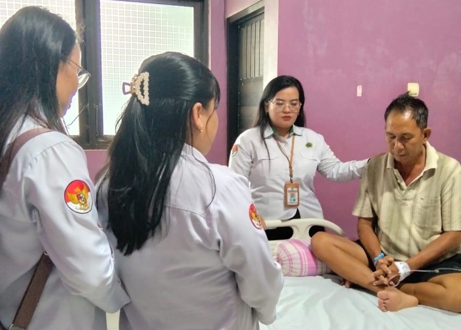 Bawa Pengharapan di Tengah Sakit, Bimas Kristen Dampingi Pasien RS Jaraga Sasameh