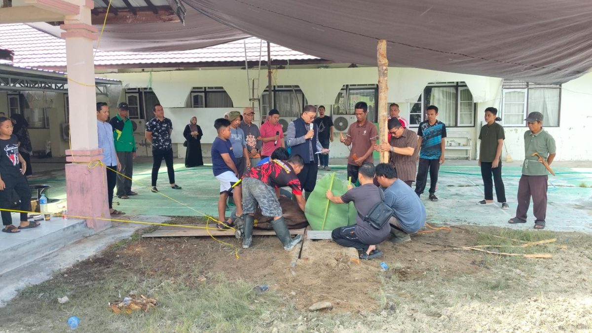 Dua Hewan Kurban Disembelih, Kakankemenag Ingin Semangat Berbagi Terasa Nyata